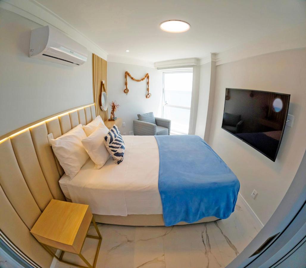 Flat Beira Mar Localizado No Radisson * Recife