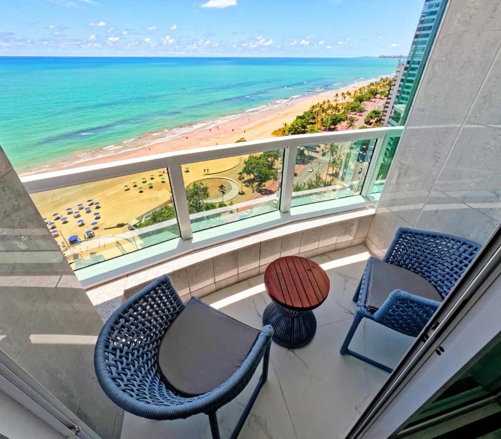 Flat Beira Mar Localizado No Radisson Recife