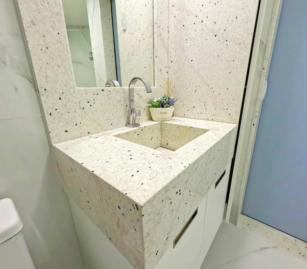 Apartamento Flat Beira Mar Localizado No Radisson *