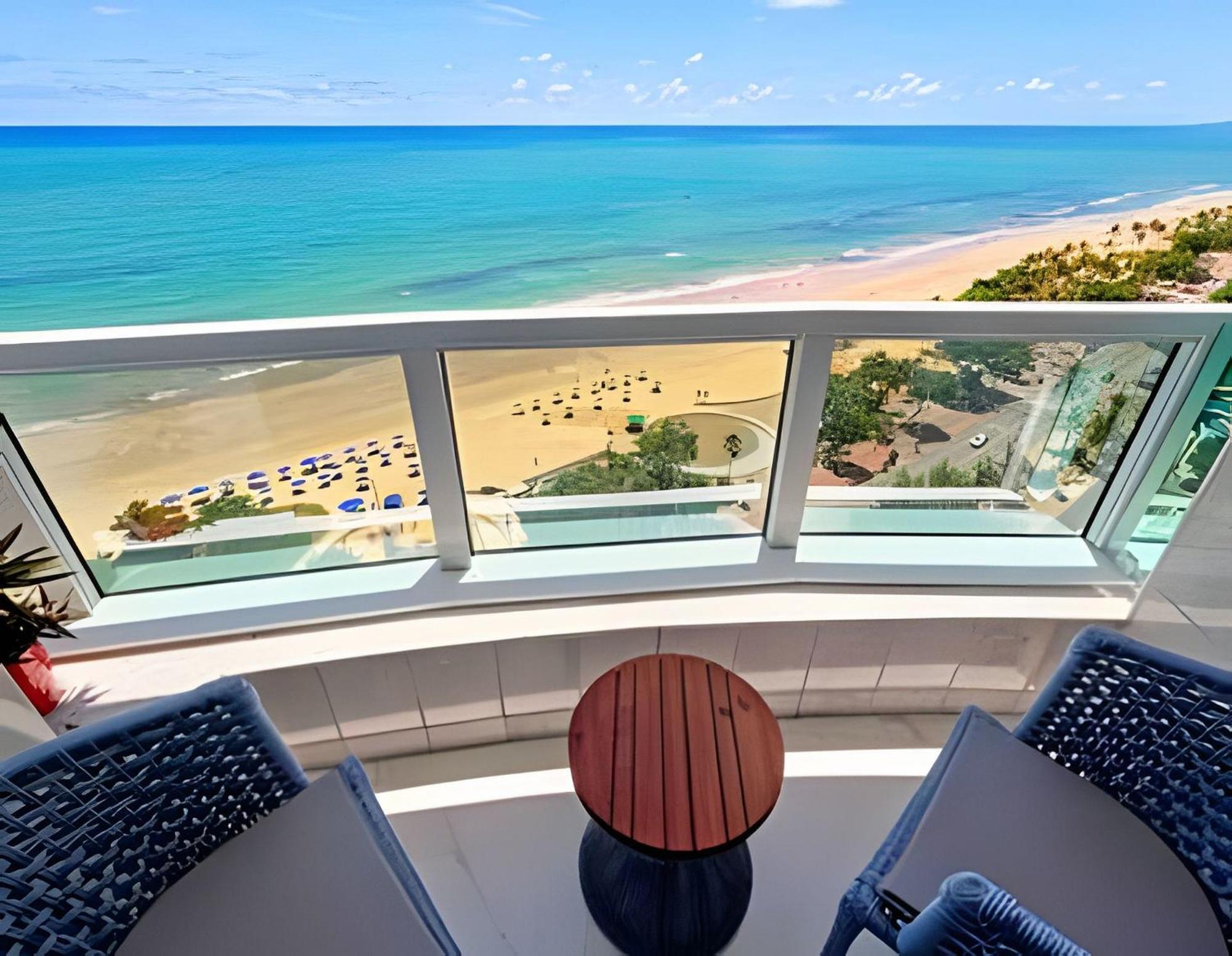 Flat Beira Mar Localizado No Radisson Recife