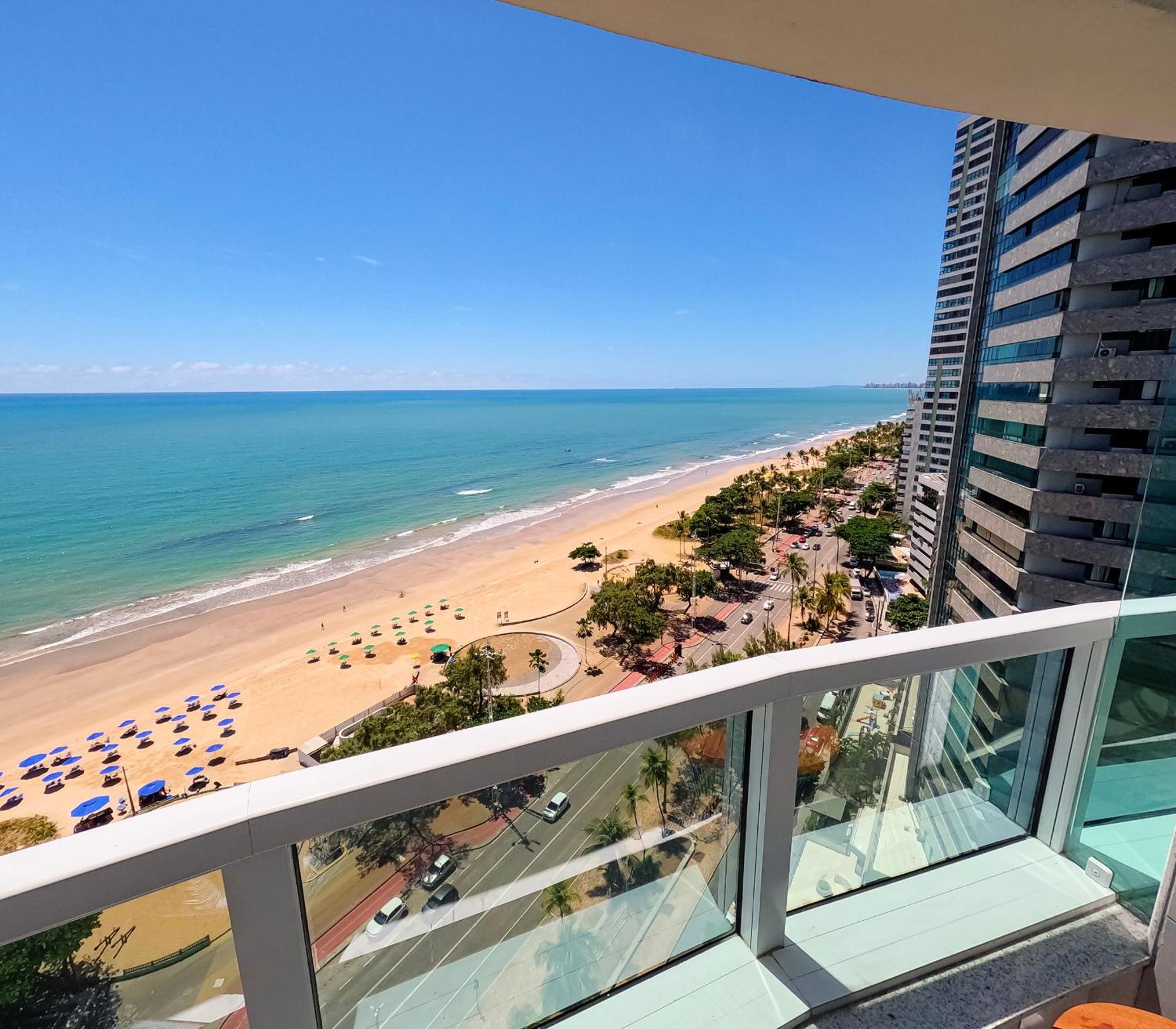 Flat Beira Mar Localizado No Radisson
